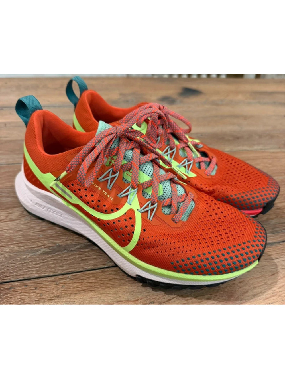 Nike React Pegasus Trail 4 women's running shoes Mantra Orange/Ghost Green Sz 7